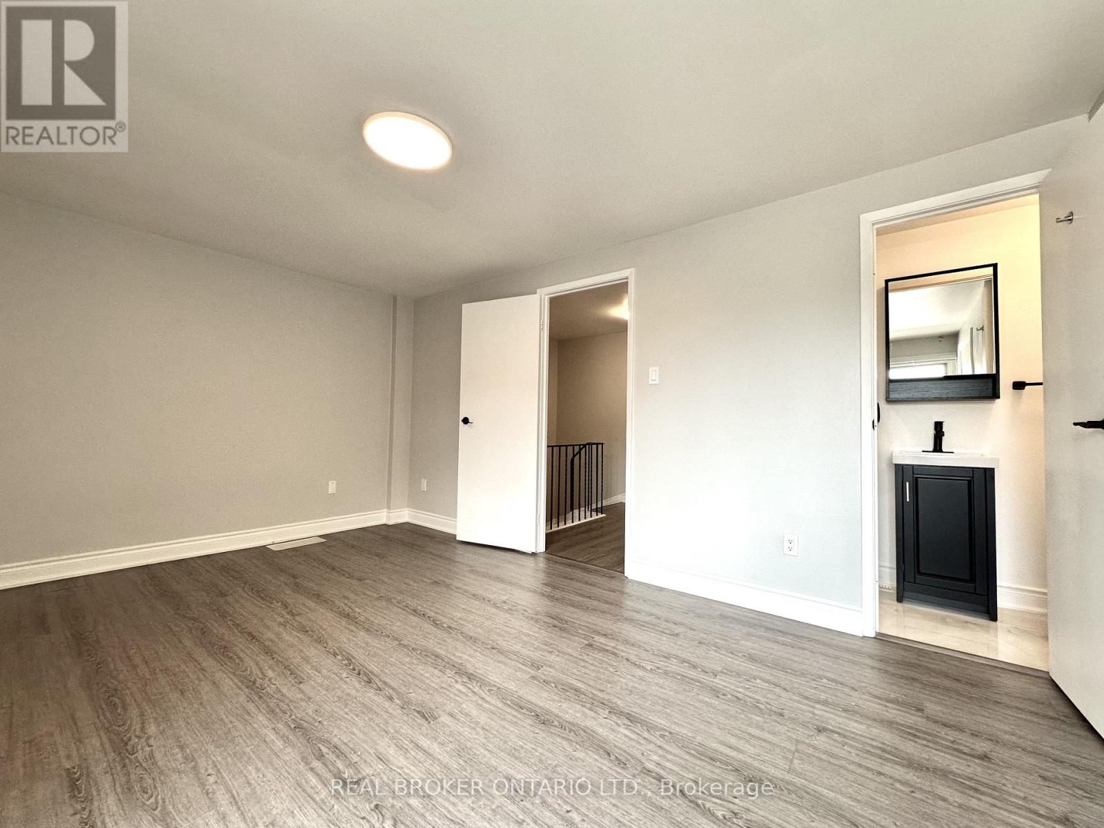 8 - 1485 Gulleden Drive, Mississauga, Ontario  L4X 2T2 - Photo 19 - W13683788