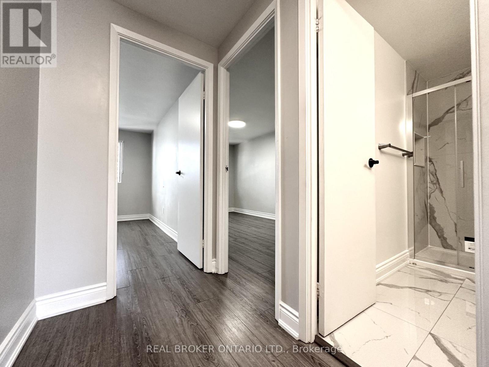8 - 1485 Gulleden Drive, Mississauga, Ontario  L4X 2T2 - Photo 27 - W13683788