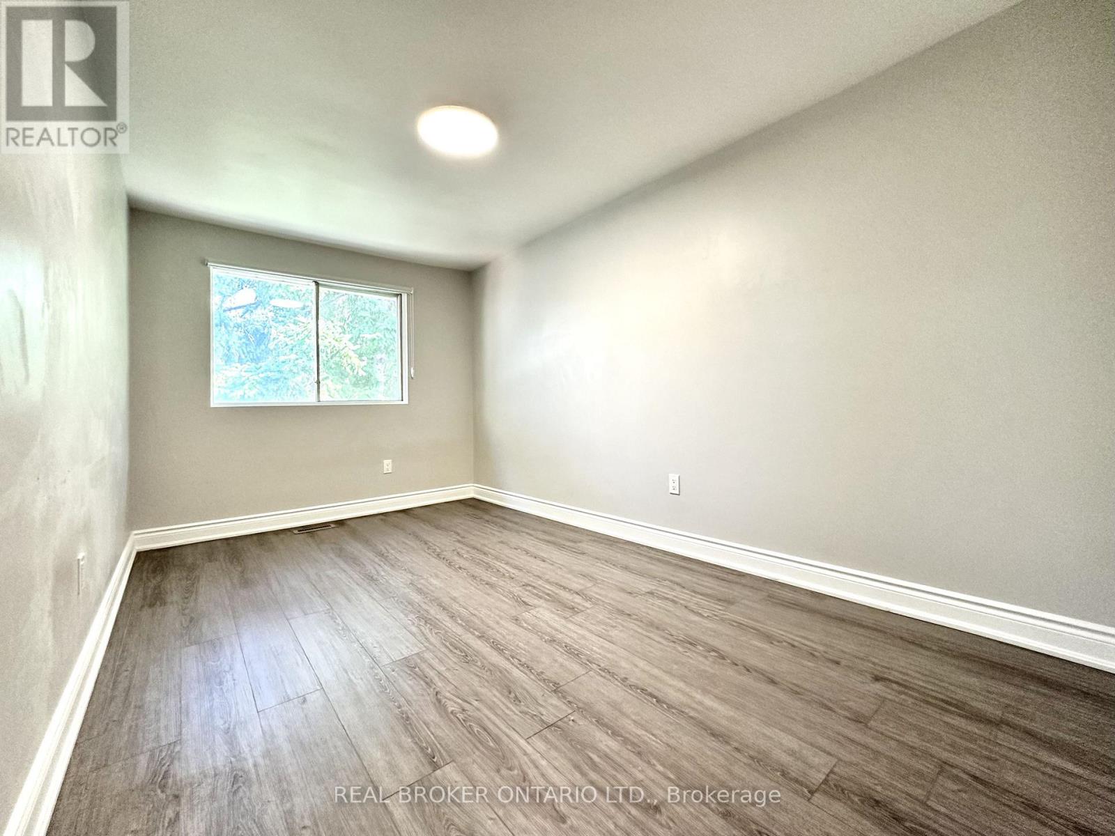 8 - 1485 Gulleden Drive, Mississauga, Ontario  L4X 2T2 - Photo 30 - W13683788