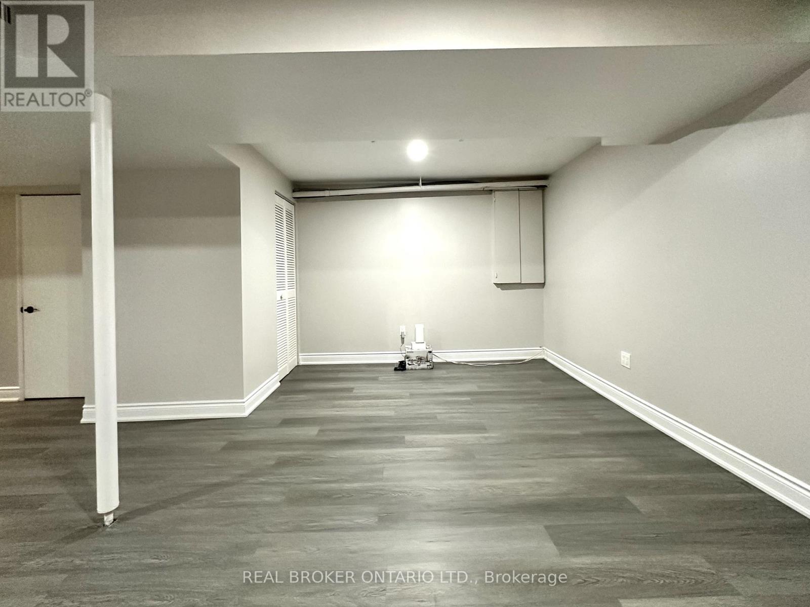 8 - 1485 Gulleden Drive, Mississauga, Ontario  L4X 2T2 - Photo 38 - W13683788