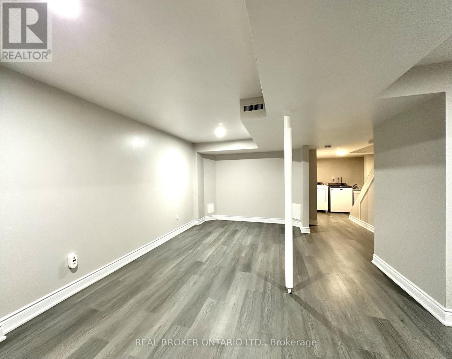 8 - 1485 Gulleden Drive, Mississauga, Ontario  L4X 2T2 - Photo 40 - W13683788