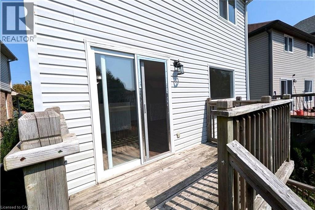 699 Laurelwood Drive, Waterloo, Ontario  N2V 2T8 - Photo 26 - 40850142
