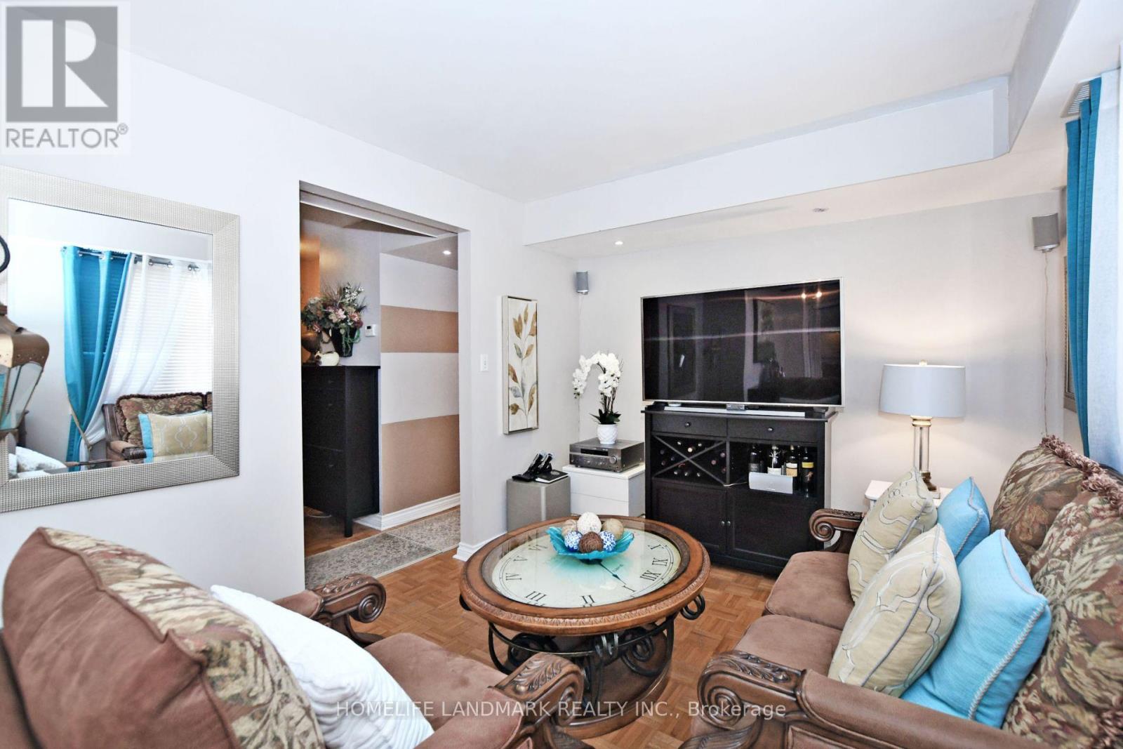 109 Brookside Road S, Richmond Hill, Ontario  L4C 0J6 - Photo 7 - N13778188