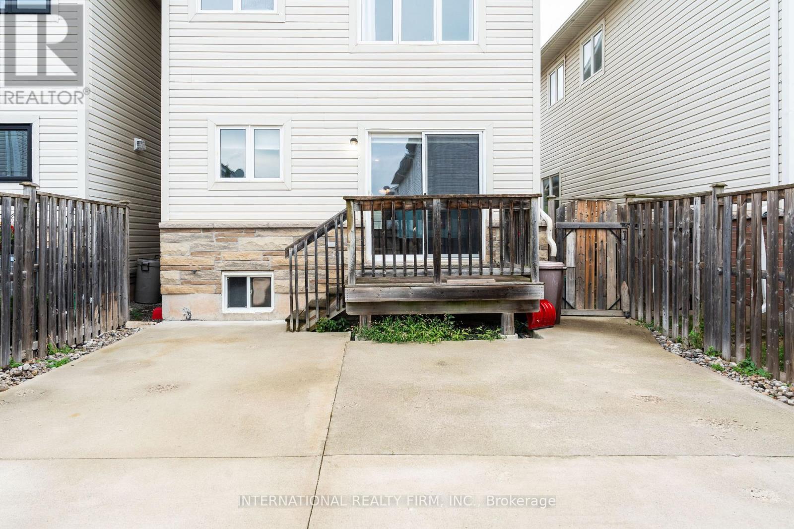 4881 Capri Crescent, Burlington, Ontario  L7M 0H8 - Photo 40 - W13778196