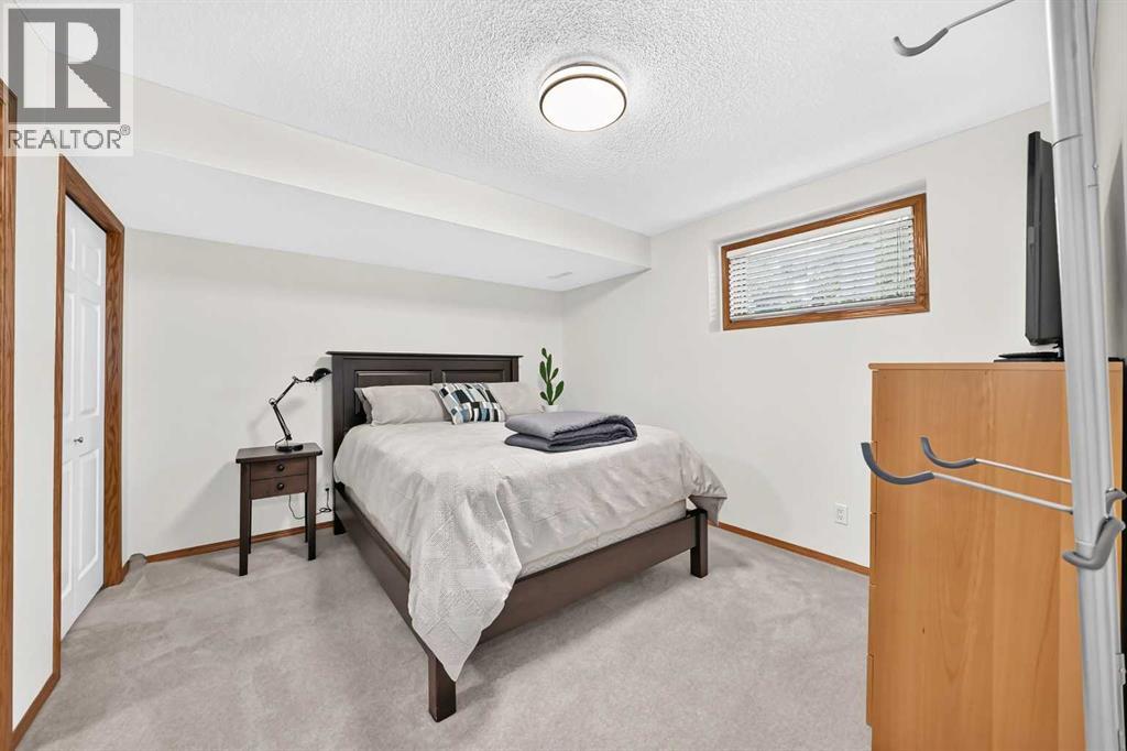 1412 Costello Boulevard Sw, Calgary, Alberta  T3H 3G9 - Photo 20 - A2344172
