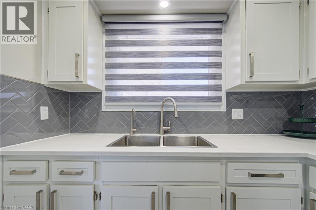 221 Devon Street, Stratford, Ontario  N5A 3A1 - Photo 19 - 40862851
