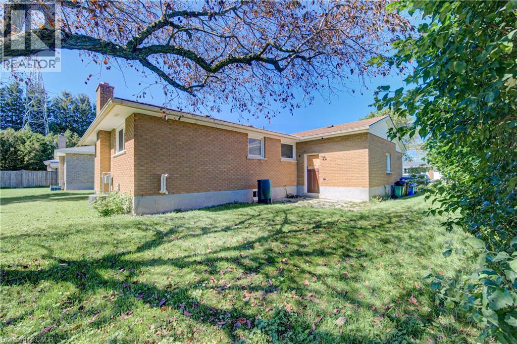 221 Devon Street, Stratford, Ontario  N5A 3A1 - Photo 29 - 40862851