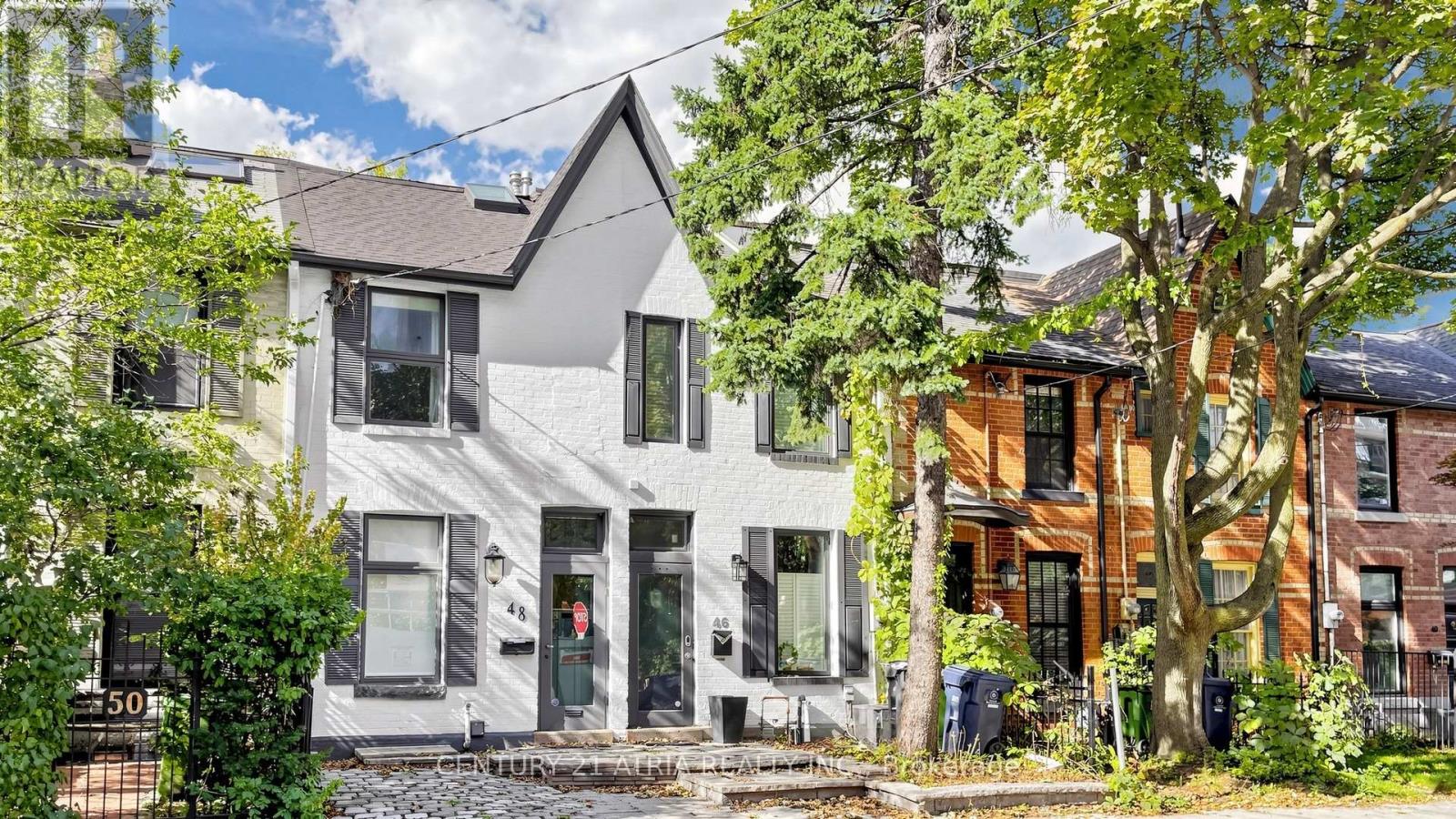 46 BELMONT STREET, Toronto, Ontario