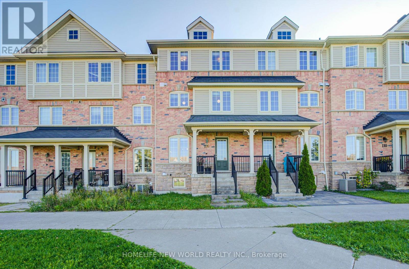 114 Goss Lane, Ajax, Ontario  L1Z 0K9 - Photo 3 - E13774486