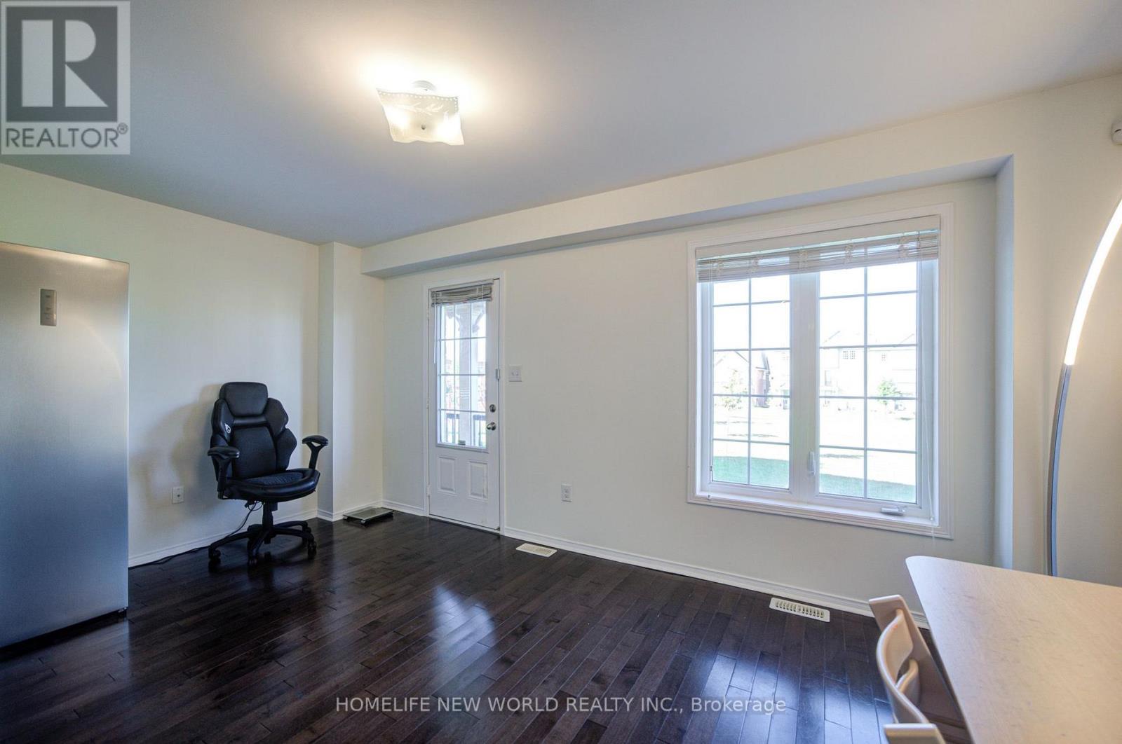 114 Goss Lane, Ajax, Ontario  L1Z 0K9 - Photo 7 - E13774486