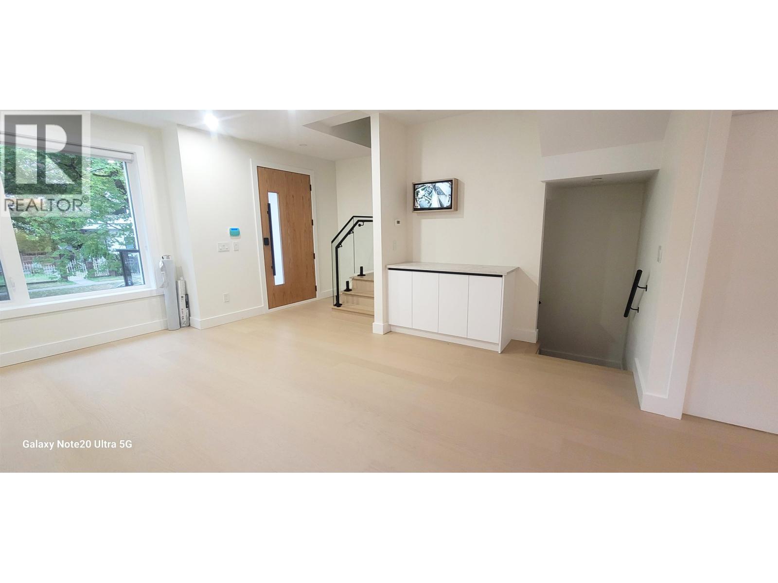 1 2741 Grant Street, Vancouver, British Columbia  V5K 3H1 - Photo 5 - R3164562