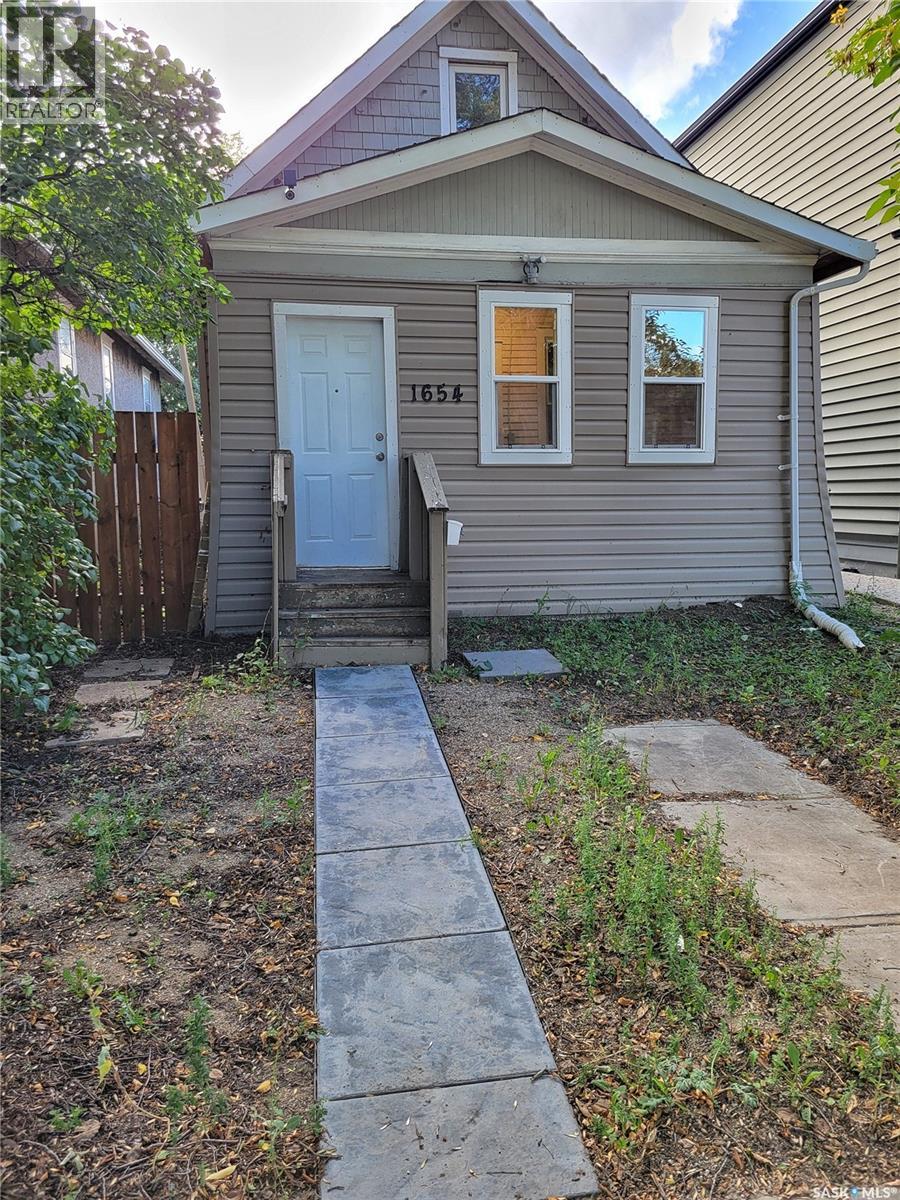 1654 Ottawa Street, Regina, Saskatchewan  S4P 1N9 - Photo 1 - SK048351