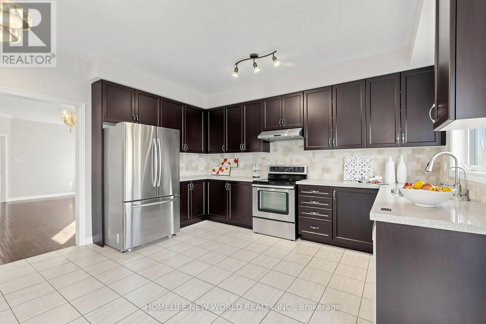 20 Pineforest Place, Markham, Ontario  L6E 2B1 - Photo 16 - N13645424