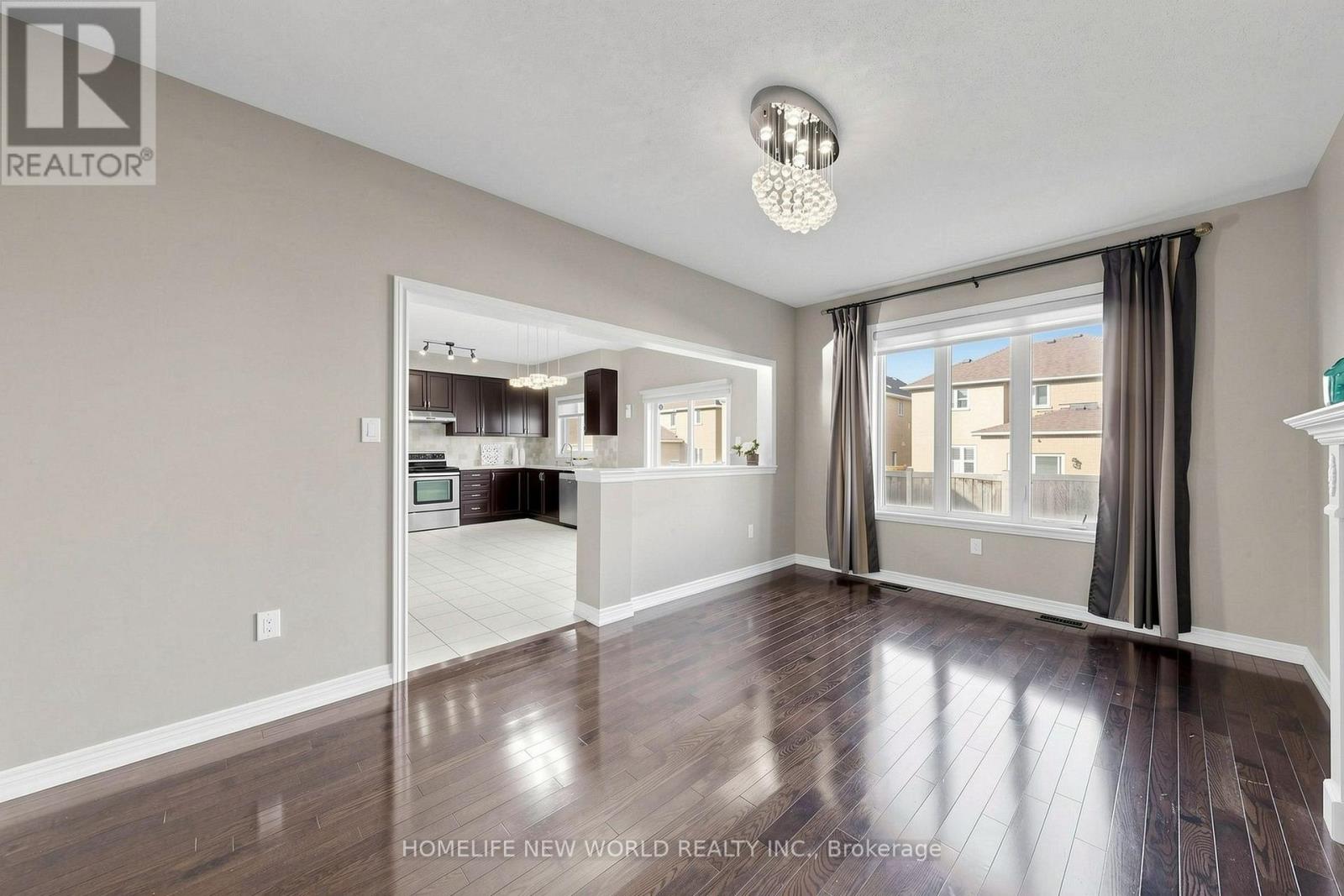 20 Pineforest Place, Markham, Ontario  L6E 2B1 - Photo 5 - N13645424