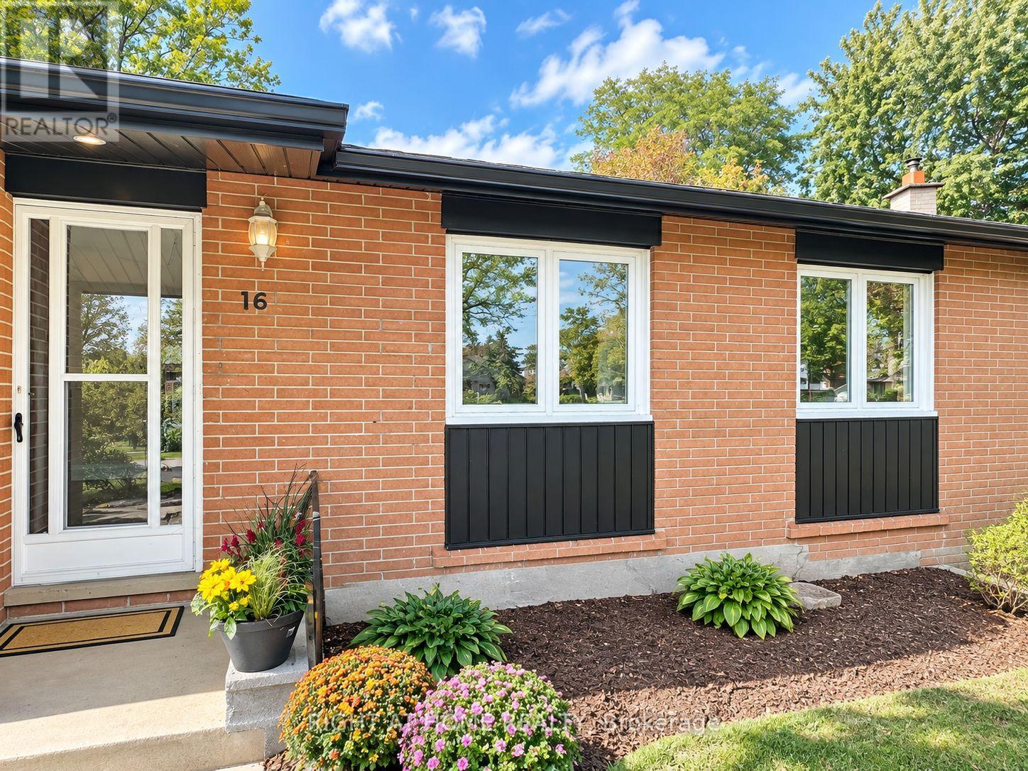 16 PTARMIGAN CRESCENT, Toronto, Ontario