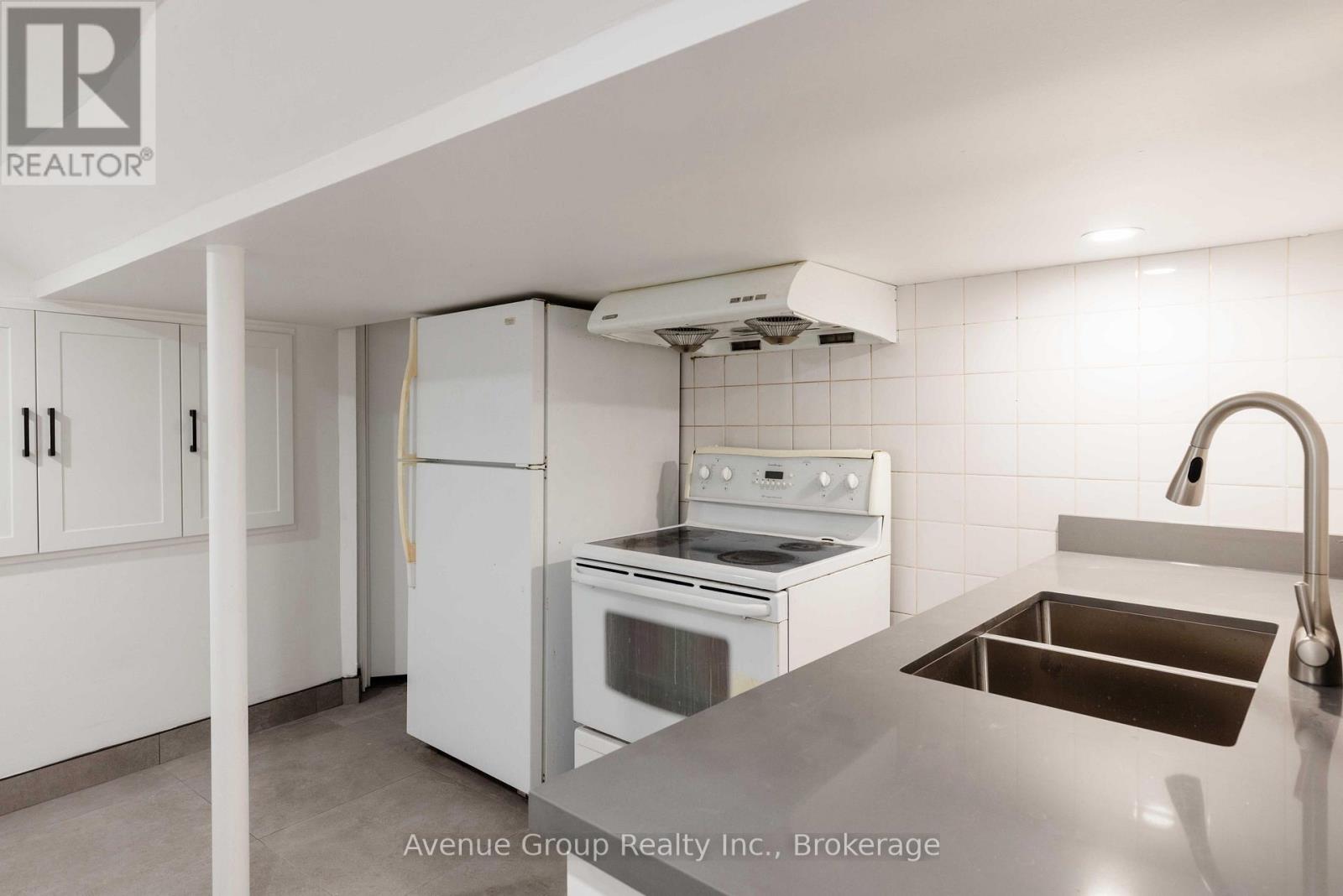 Bsmt - 210 Shaw Street, Toronto, Ontario  M6J 2W8 - Photo 10 - C13778232