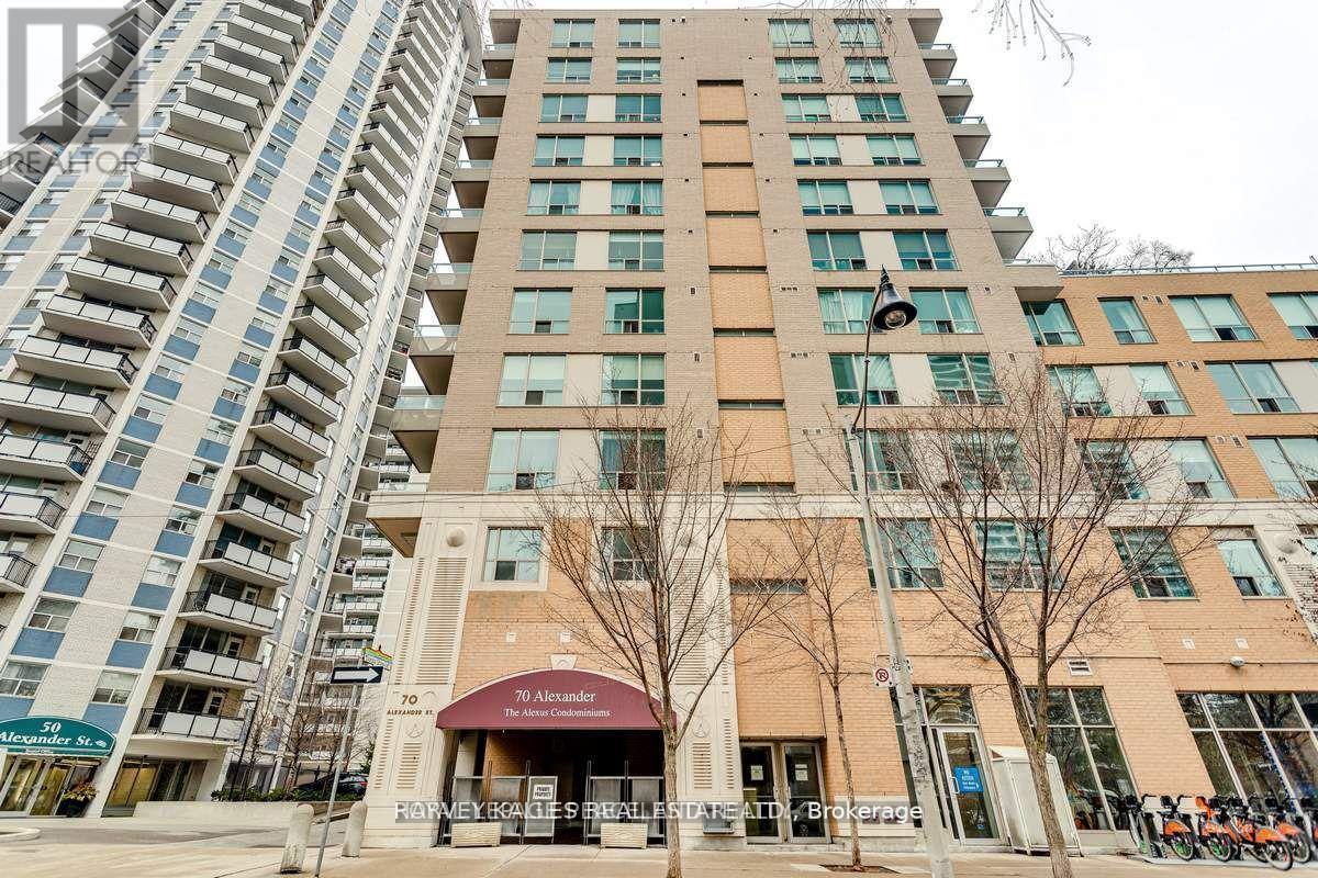 703 - 70 ALEXANDER STREET, Toronto, Ontario