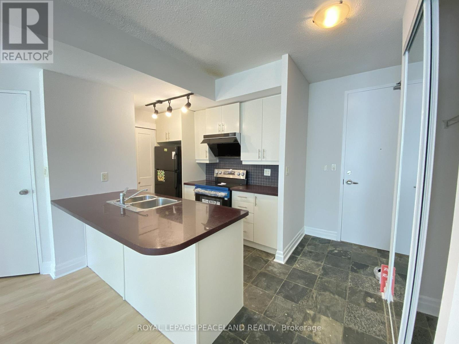 703 - 70 Alexander Street, Toronto, Ontario  M4Y 1B4 - Photo 11 - C13778248