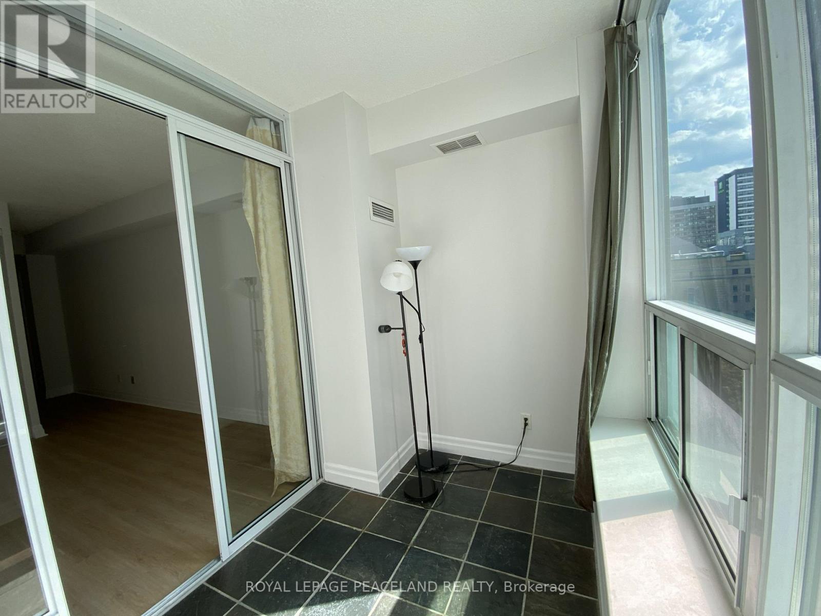 703 - 70 Alexander Street, Toronto, Ontario  M4Y 1B4 - Photo 22 - C13778248