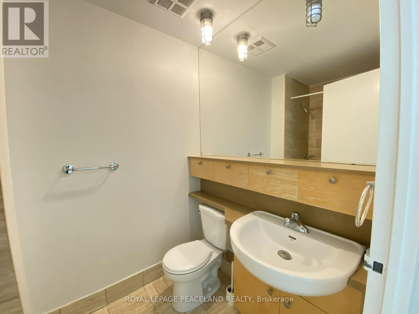 703 - 70 Alexander Street, Toronto, Ontario  M4Y 1B4 - Photo 24 - C13778248