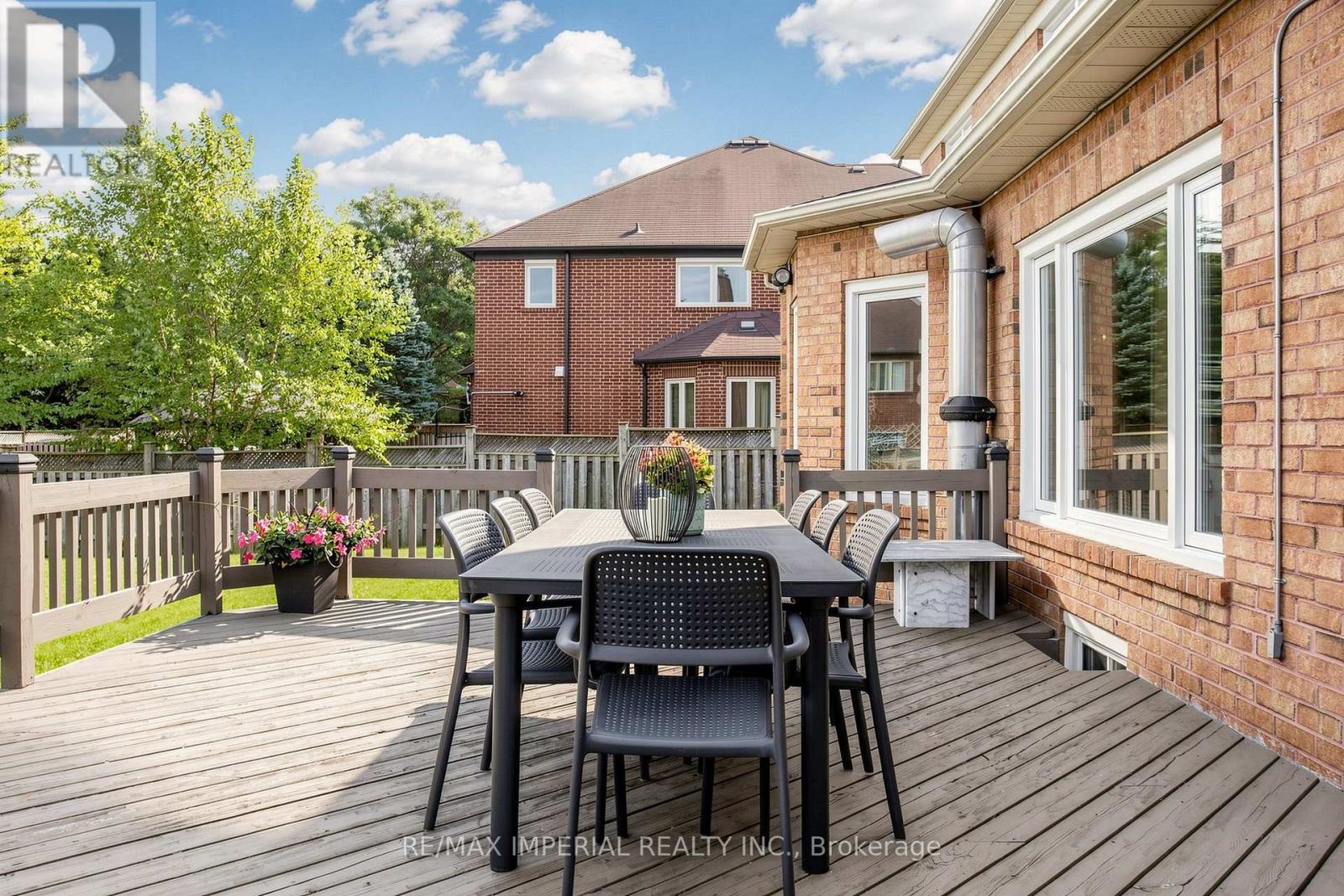 9 Elderwood Drive, Richmond Hill, Ontario  L4B 2W8 - Photo 45 - N13778238