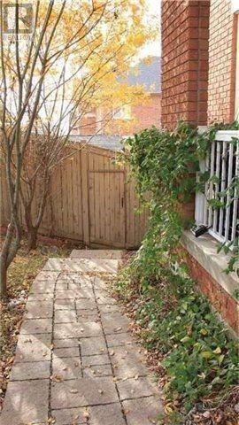 #18-Bsmnt - 8 Townwood Drive, Richmond Hill, Ontario  L4E 4Y9 - Photo 4 - N13778240