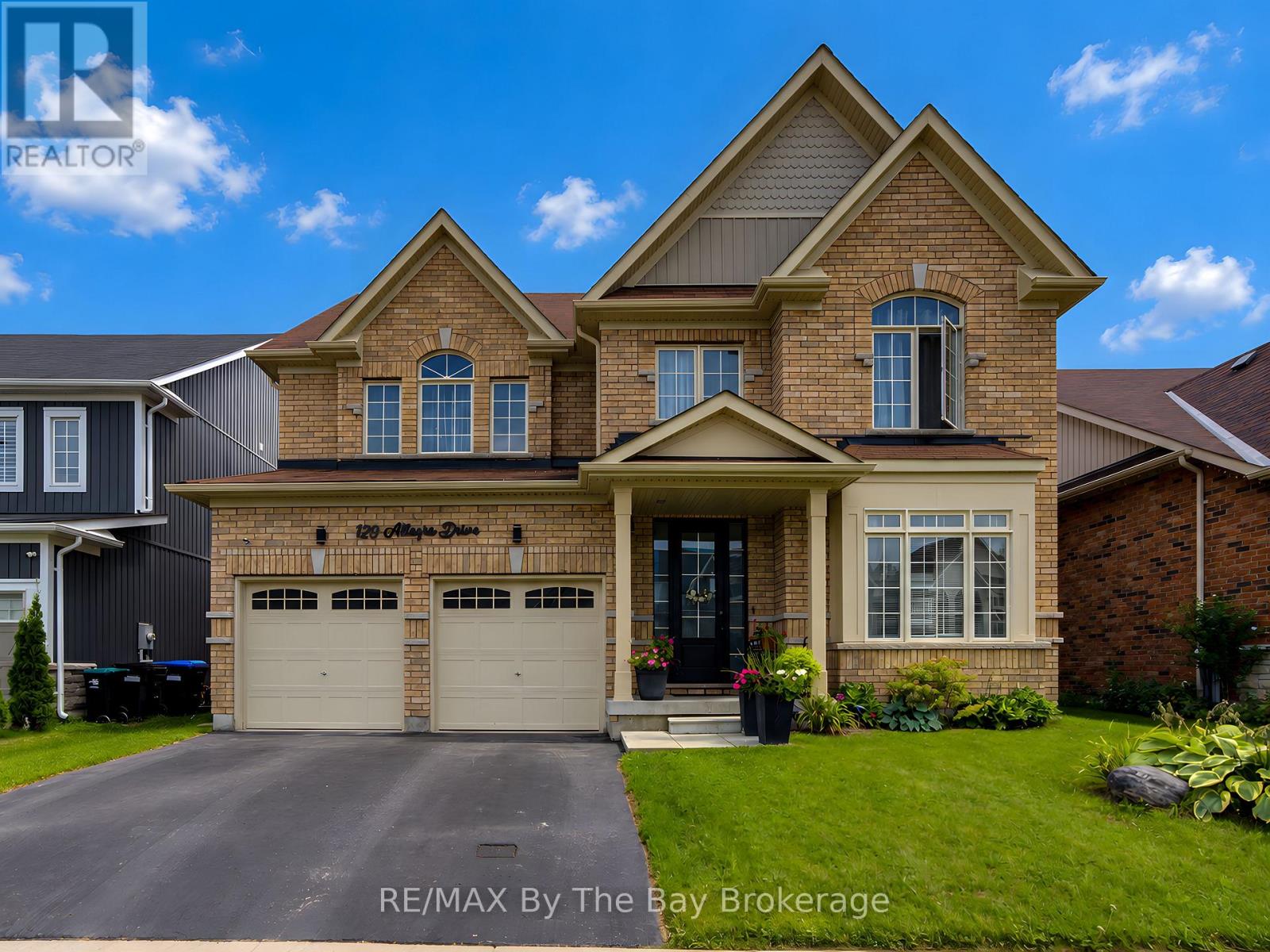 120 Allegra Drive, Wasaga Beach, Ontario  L9Z 1P6 - Photo 2 - S13778246