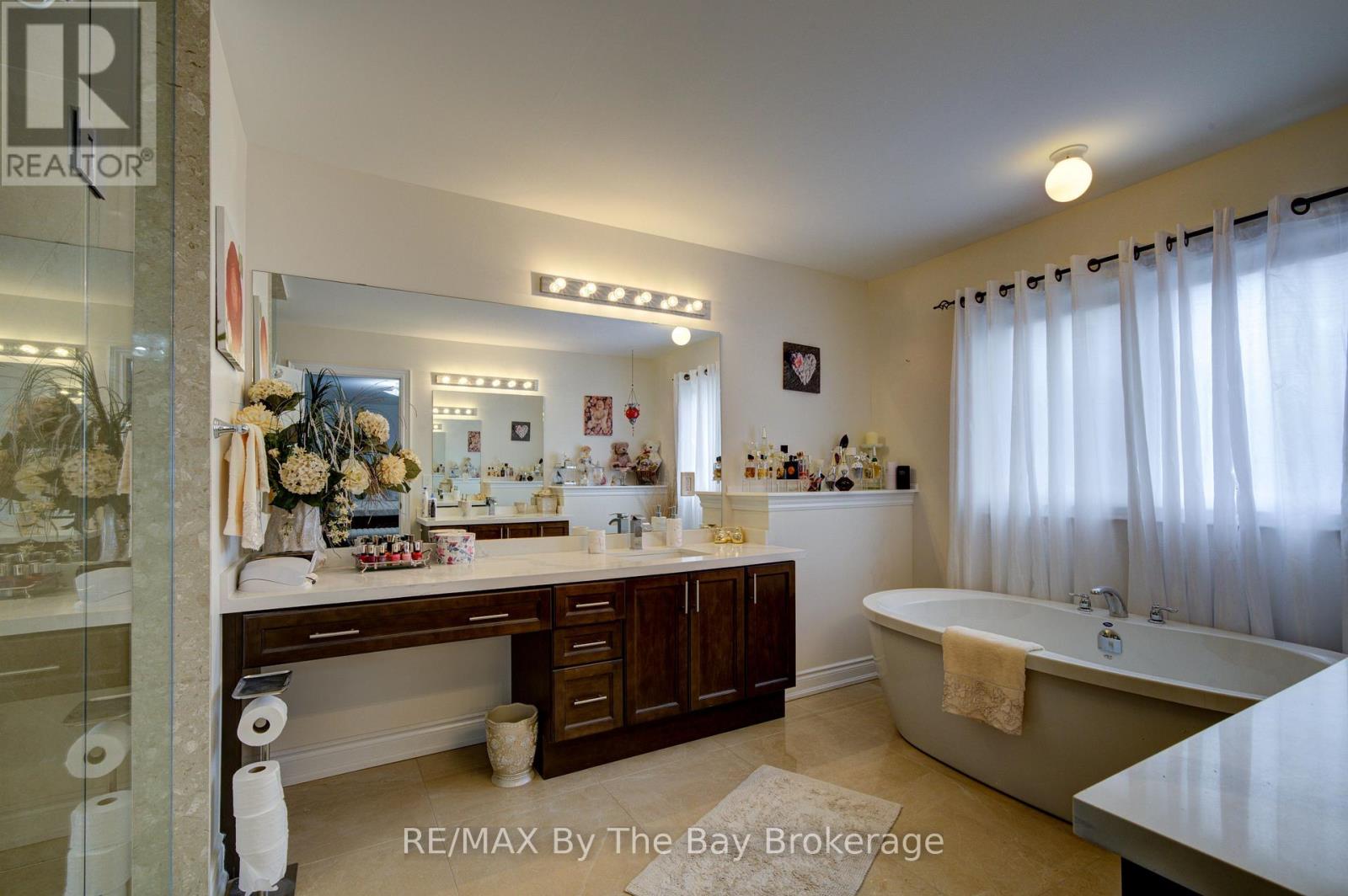 120 Allegra Drive, Wasaga Beach, Ontario  L9Z 1P6 - Photo 20 - S13778246