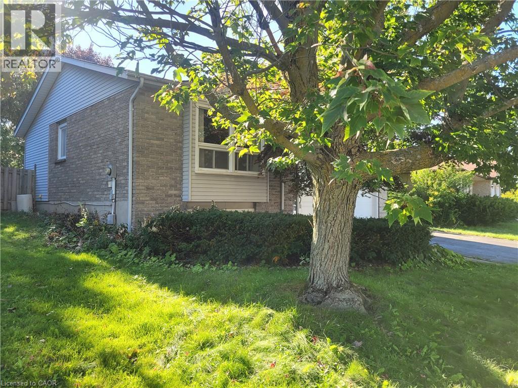 138 Westvale Drive, Waterloo, Ontario  N2T 1C1 - Photo 2 - 40862879