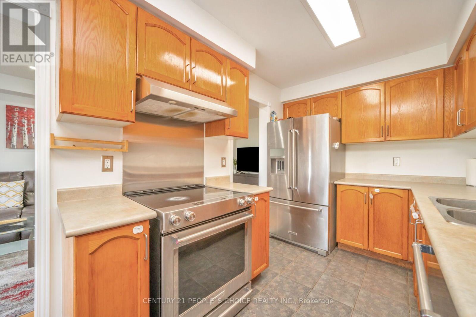 44 Monaco Court, Brampton, Ontario  L7A 1X4 - Photo 17 - W13778228