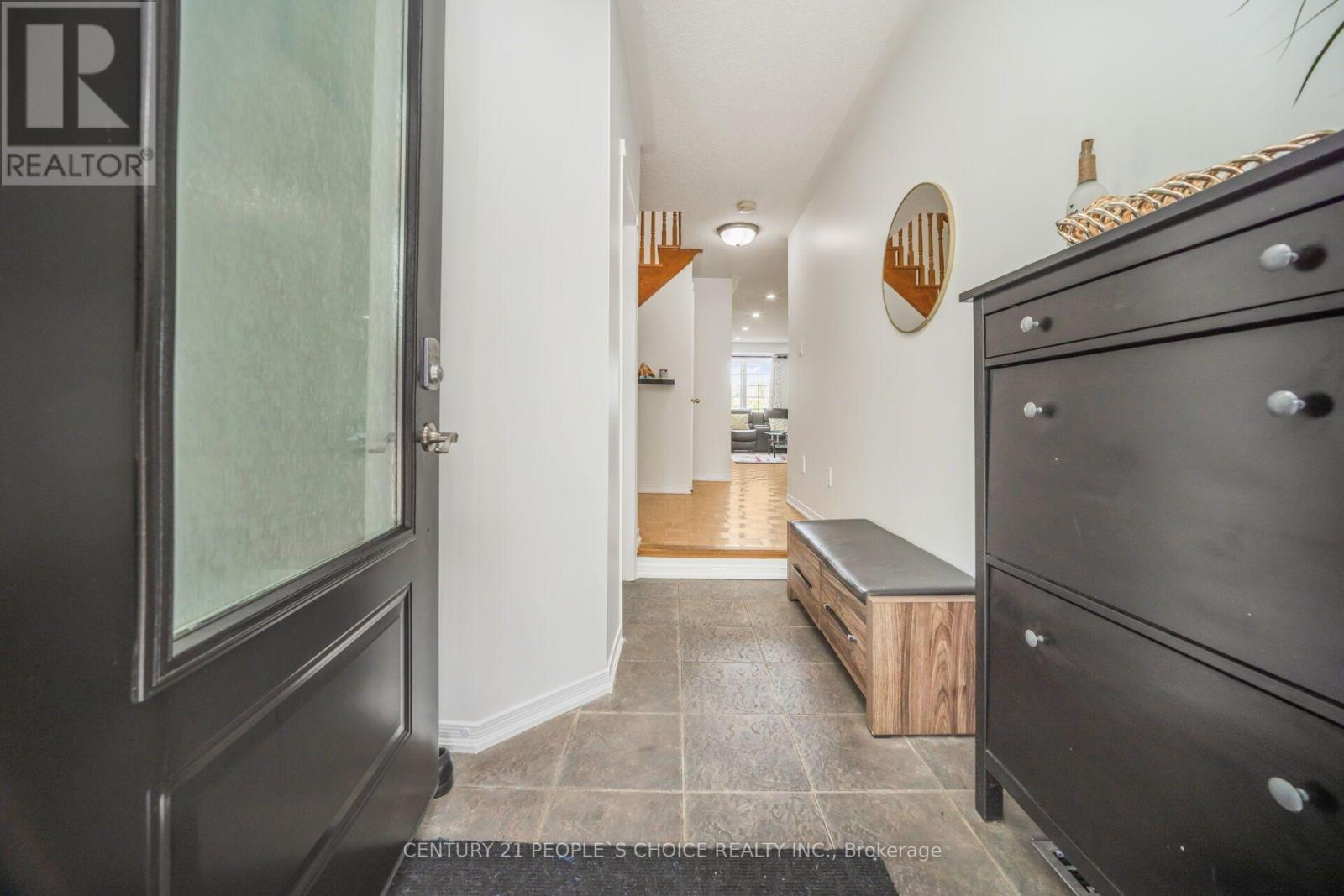 44 Monaco Court, Brampton, Ontario  L7A 1X4 - Photo 6 - W13778228