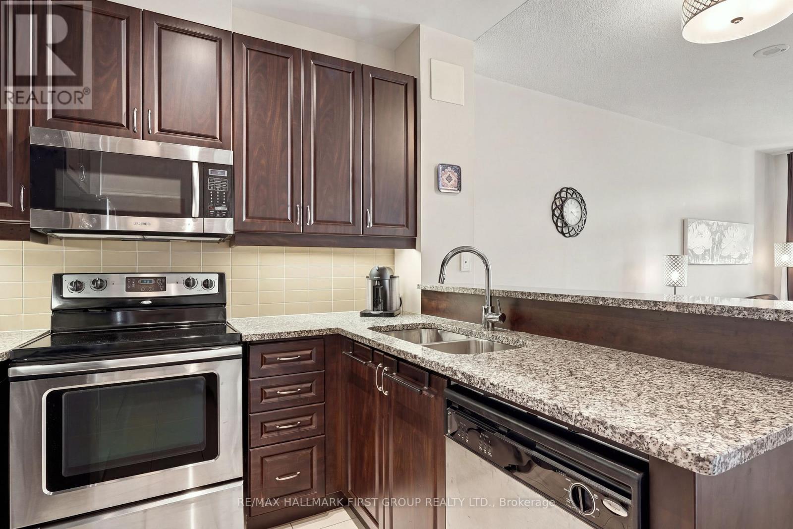 912 - 1135 Royal York Road, Toronto, Ontario  M9A 0C3 - Photo 14 - W13778250