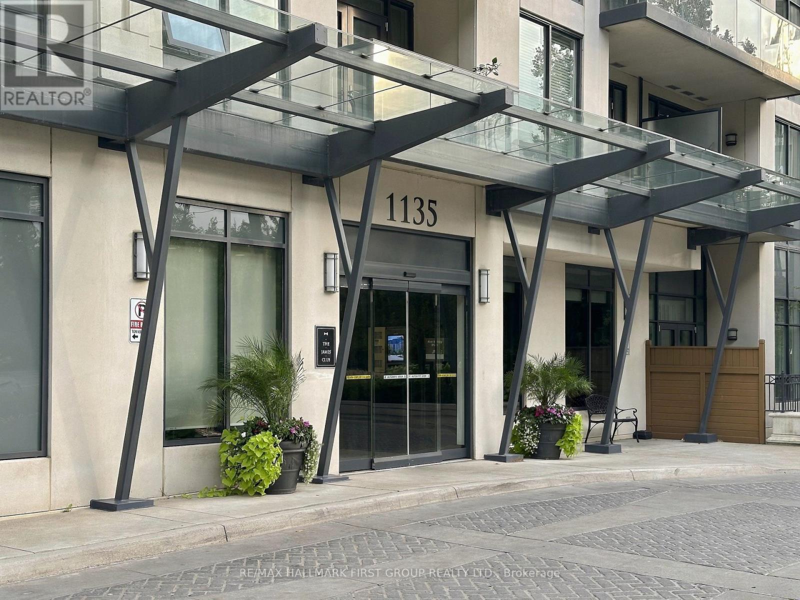 912 - 1135 Royal York Road, Toronto, Ontario  M9A 0C3 - Photo 2 - W13778250