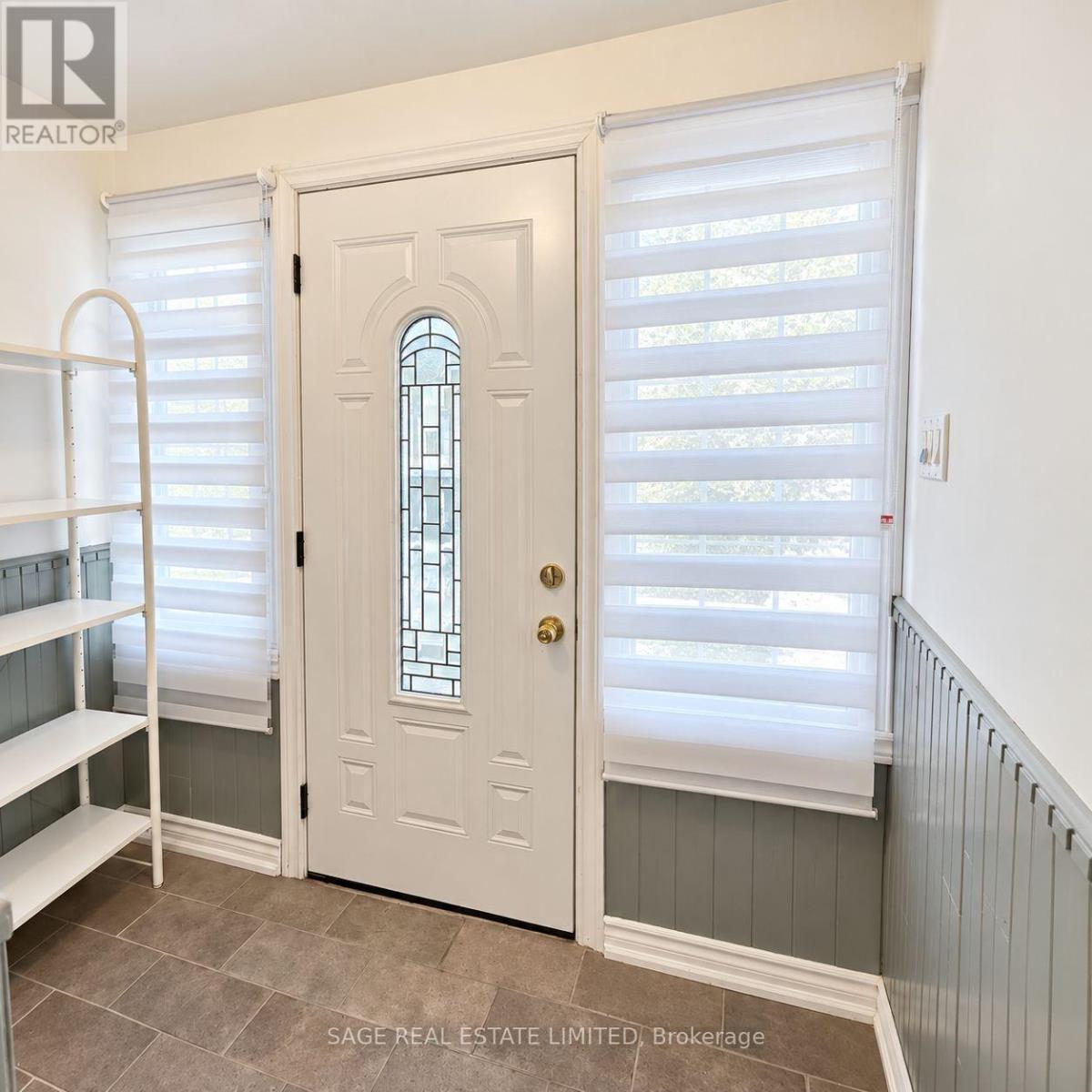 45 Turnberry Avenue, Toronto, Ontario  M6N 1P9 - Photo 2 - W13778256