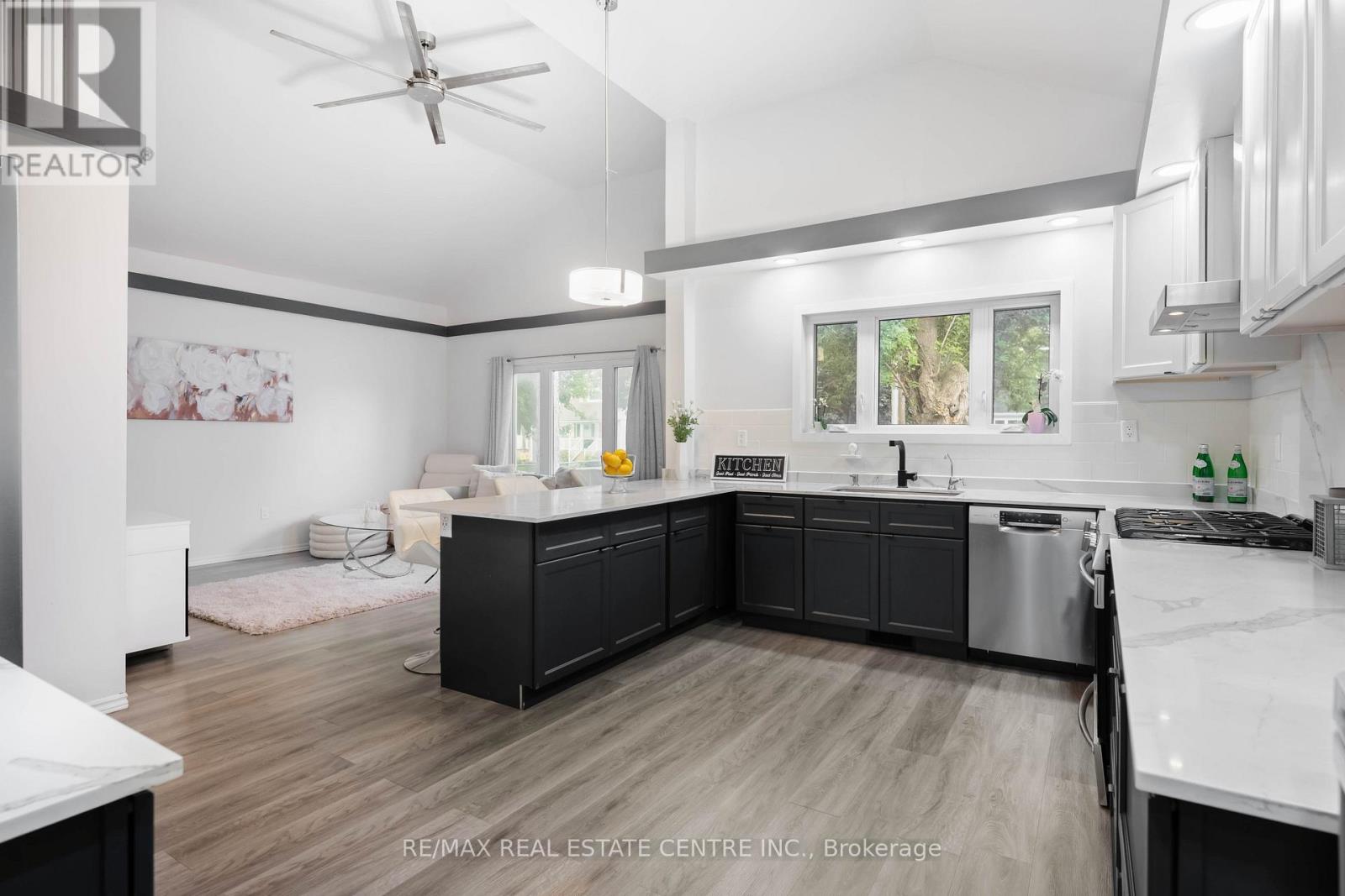 23 Third Street, Orangeville, Ontario  L9W 2B2 - Photo 6 - W13778268