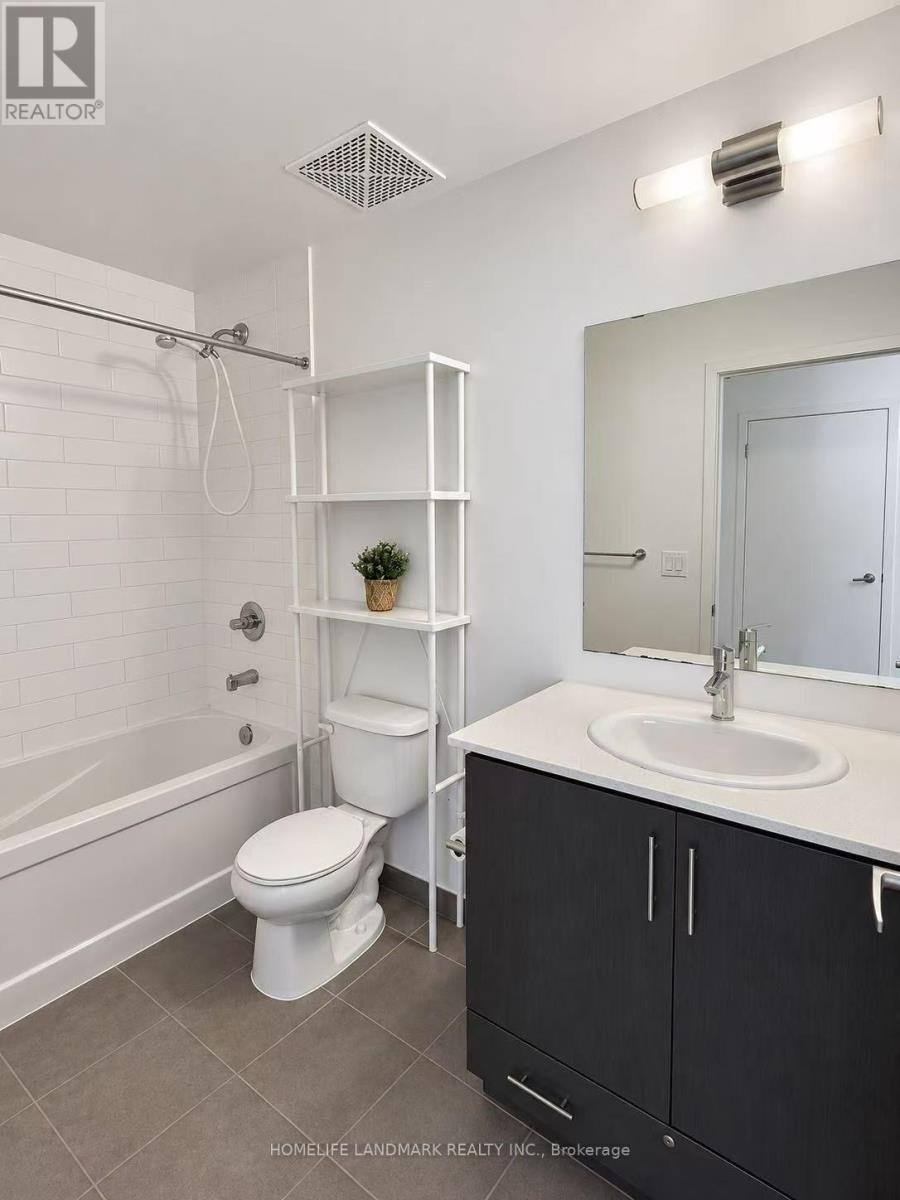 1306 - 360 Square One Drive, Mississauga, Ontario  L5B 0G7 - Photo 13 - W13778278