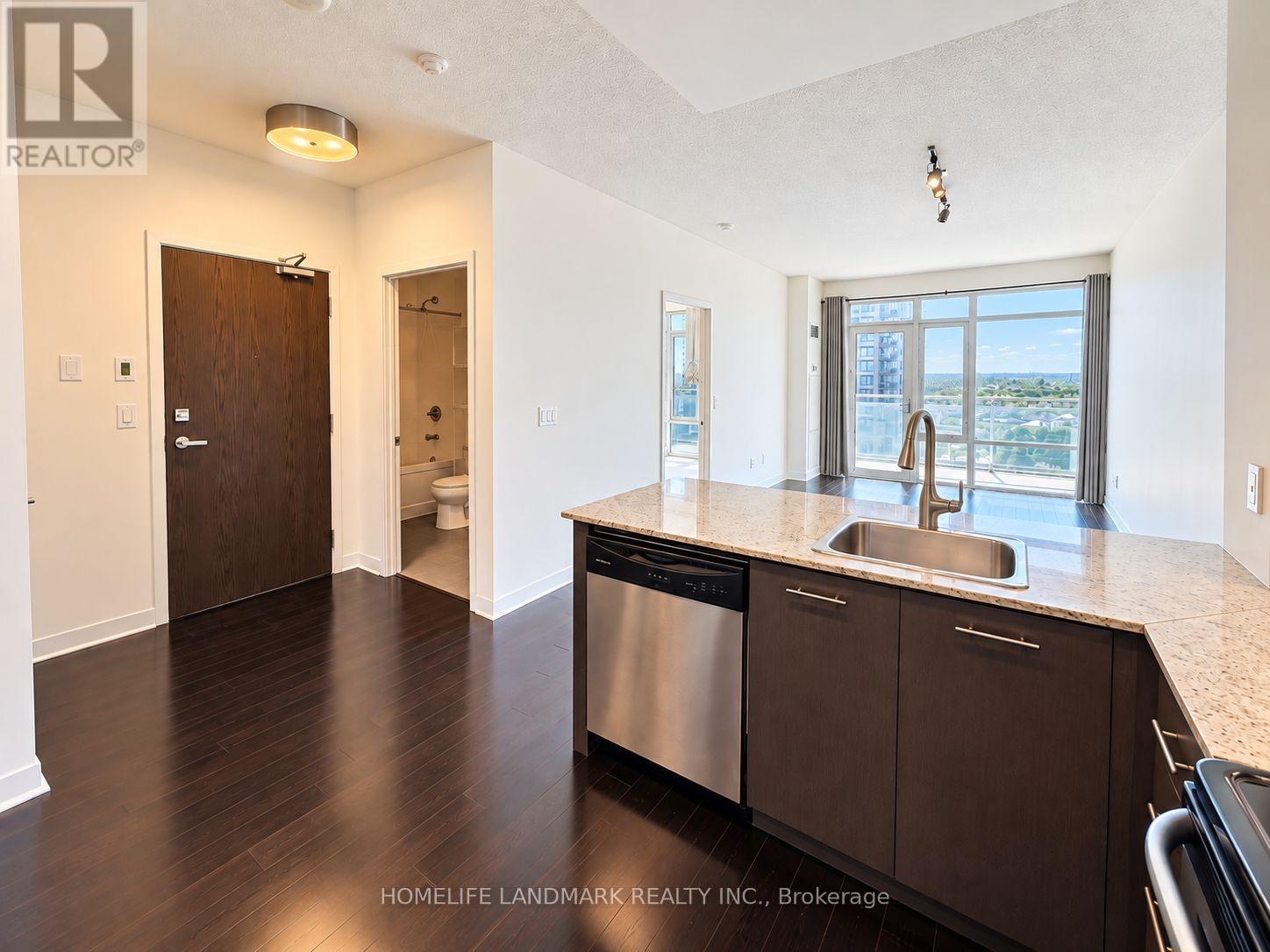 1306 - 360 Square One Drive, Mississauga, Ontario  L5B 0G7 - Photo 3 - W13778278