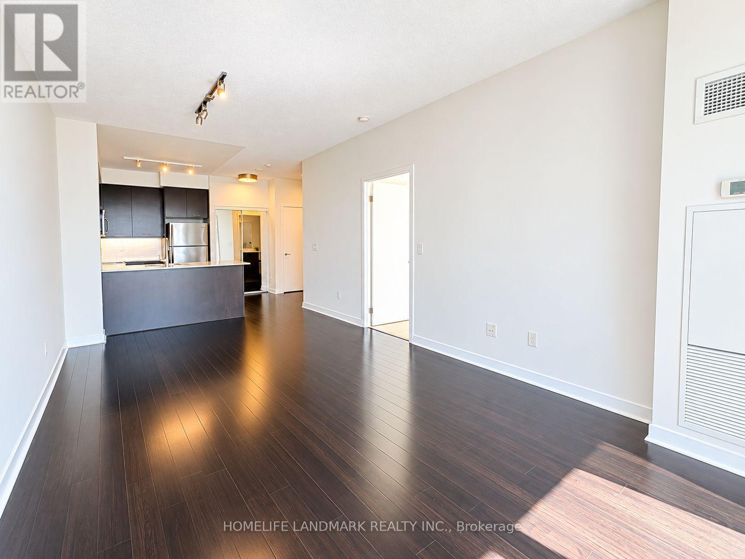 1306 - 360 Square One Drive, Mississauga, Ontario  L5B 0G7 - Photo 6 - W13778278