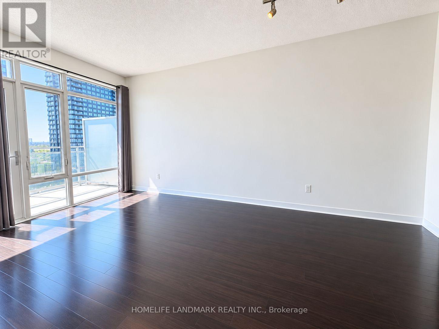 1306 - 360 Square One Drive, Mississauga, Ontario  L5B 0G7 - Photo 8 - W13778278