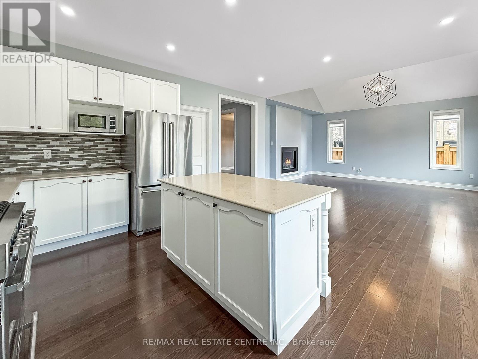 33 Stonegate Avenue, Mono, Ontario  L9W 6X1 - Photo 16 - X13778262