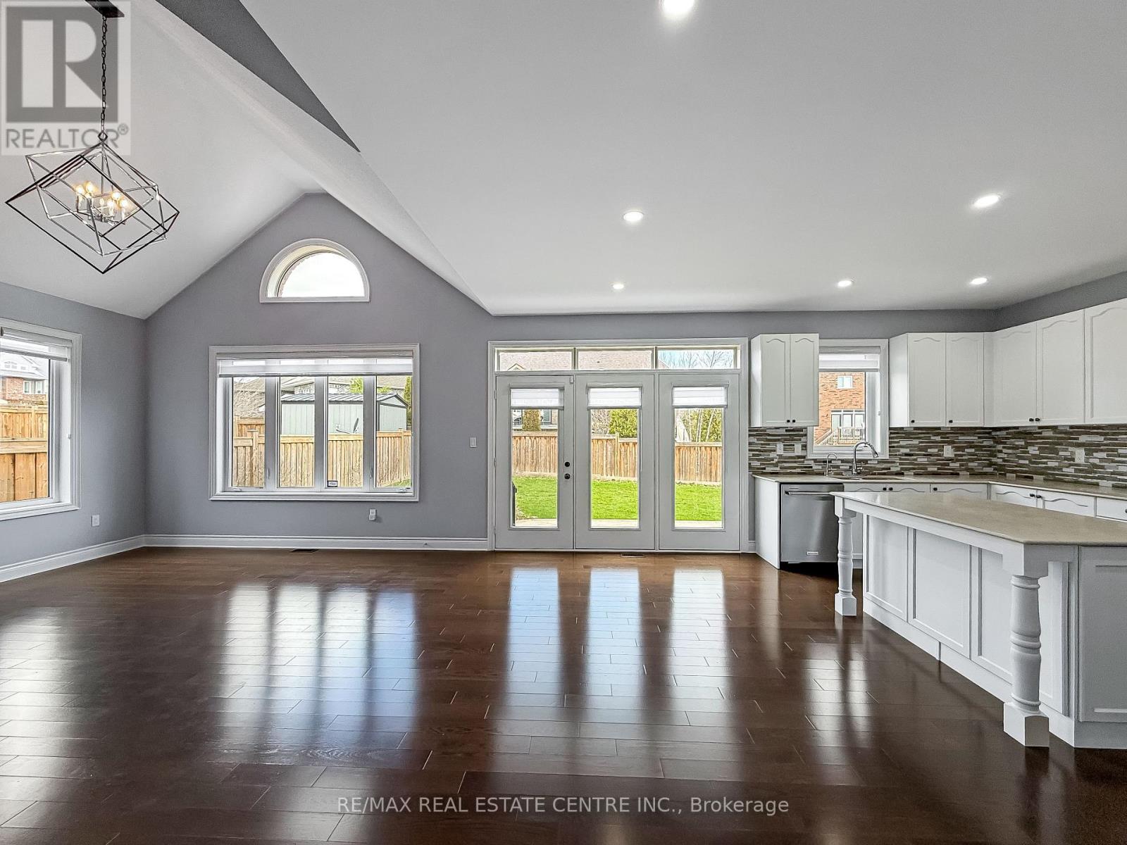 33 Stonegate Avenue, Mono, Ontario  L9W 6X1 - Photo 18 - X13778262