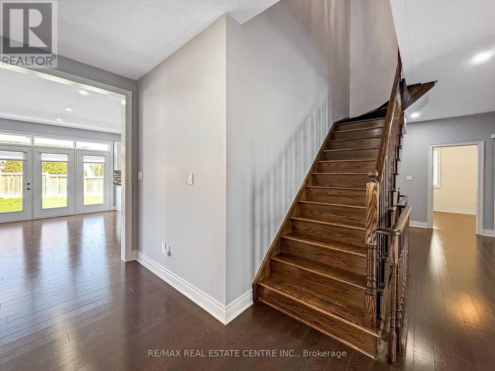 33 Stonegate Avenue, Mono, Ontario  L9W 6X1 - Photo 34 - X13778262