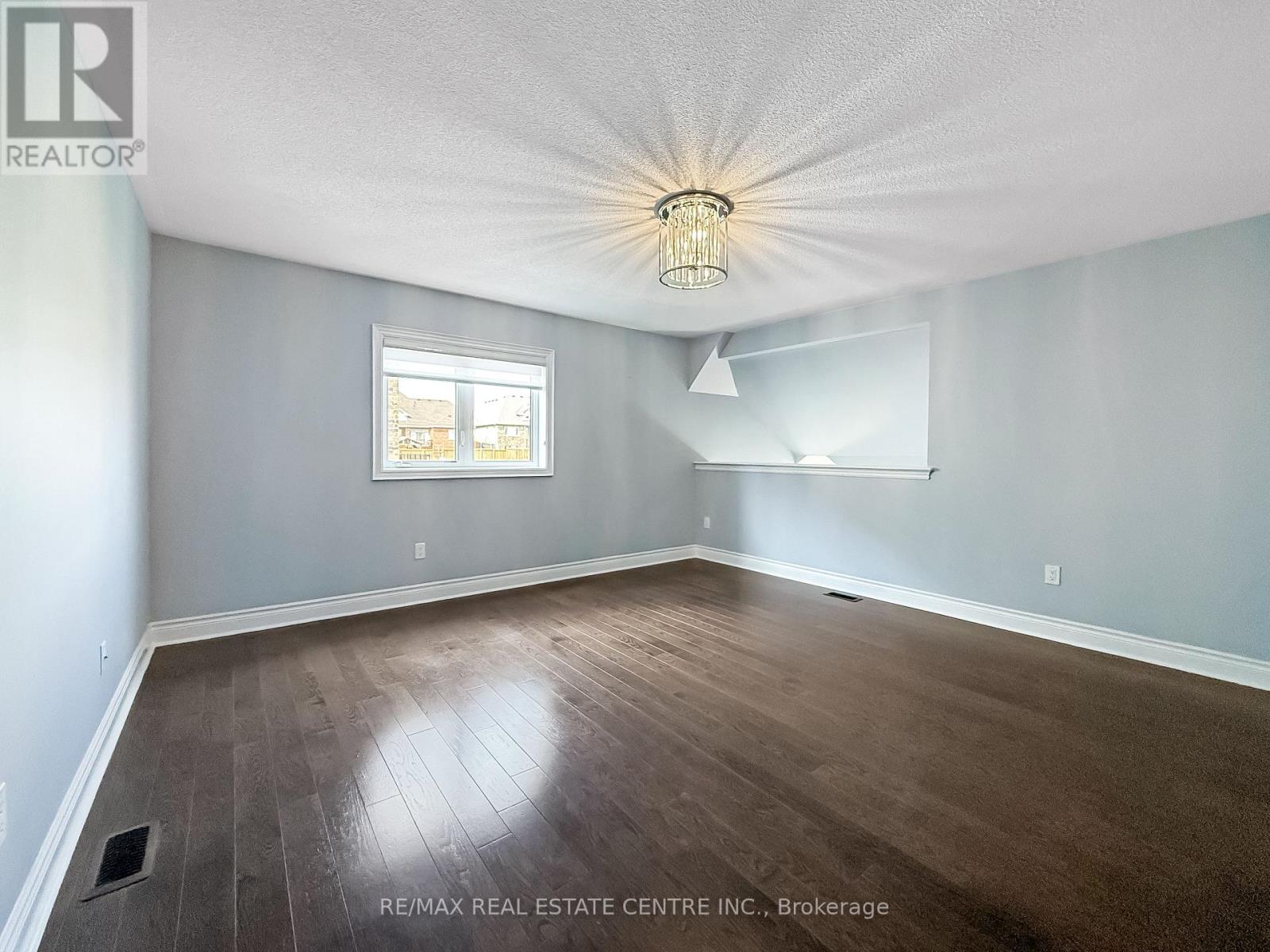 33 Stonegate Avenue, Mono, Ontario  L9W 6X1 - Photo 35 - X13778262
