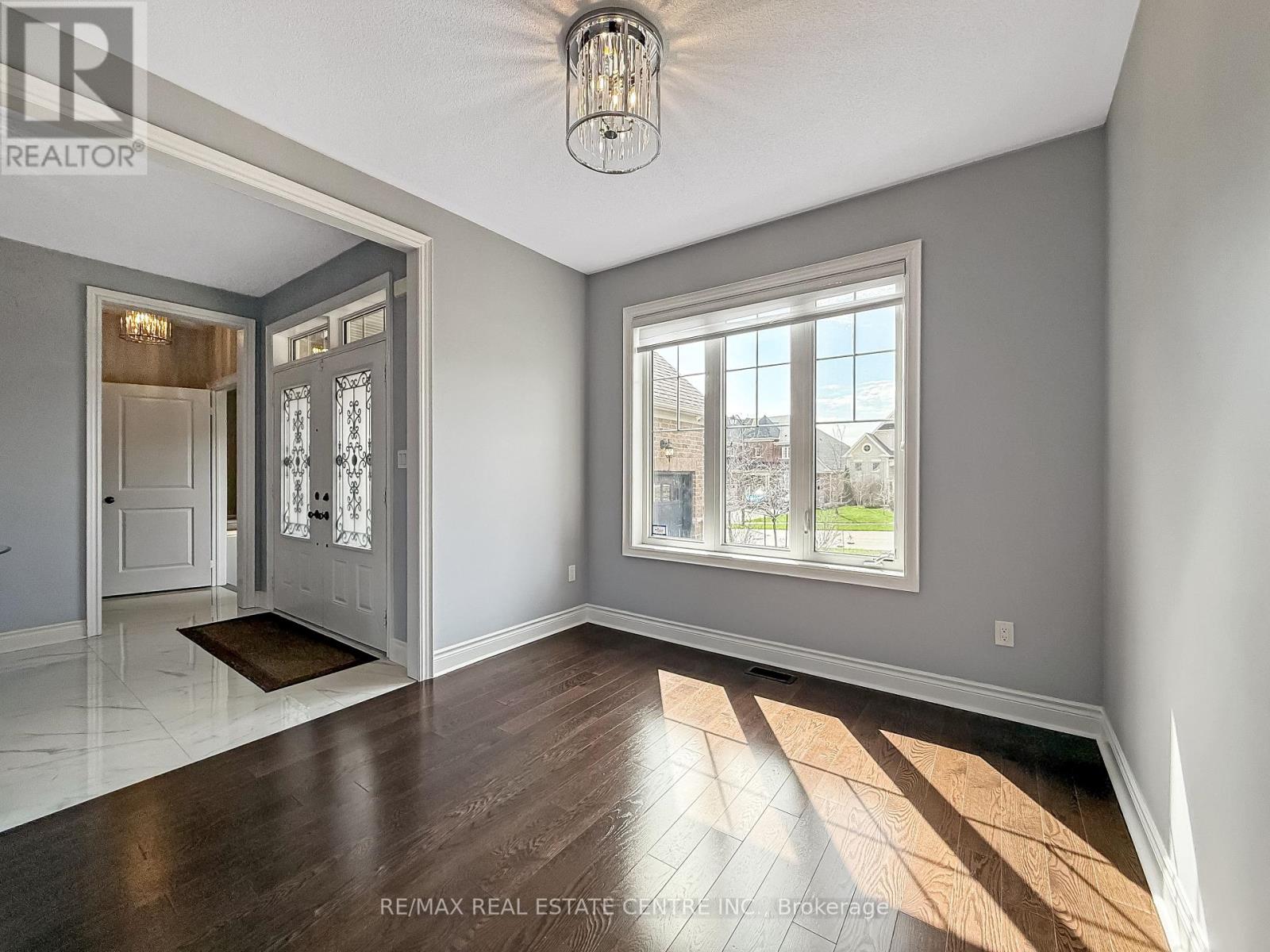 33 Stonegate Avenue, Mono, Ontario  L9W 6X1 - Photo 6 - X13778262