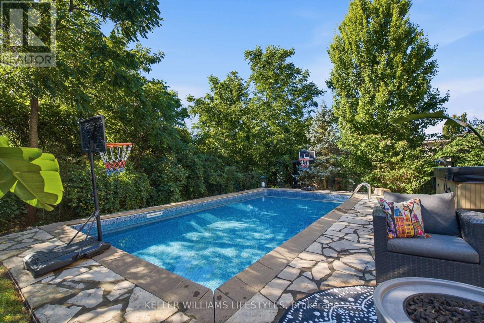 3327 Settlement Trail, London South (South V), Ontario  N6P 1W2 - Photo 36 - X13778300