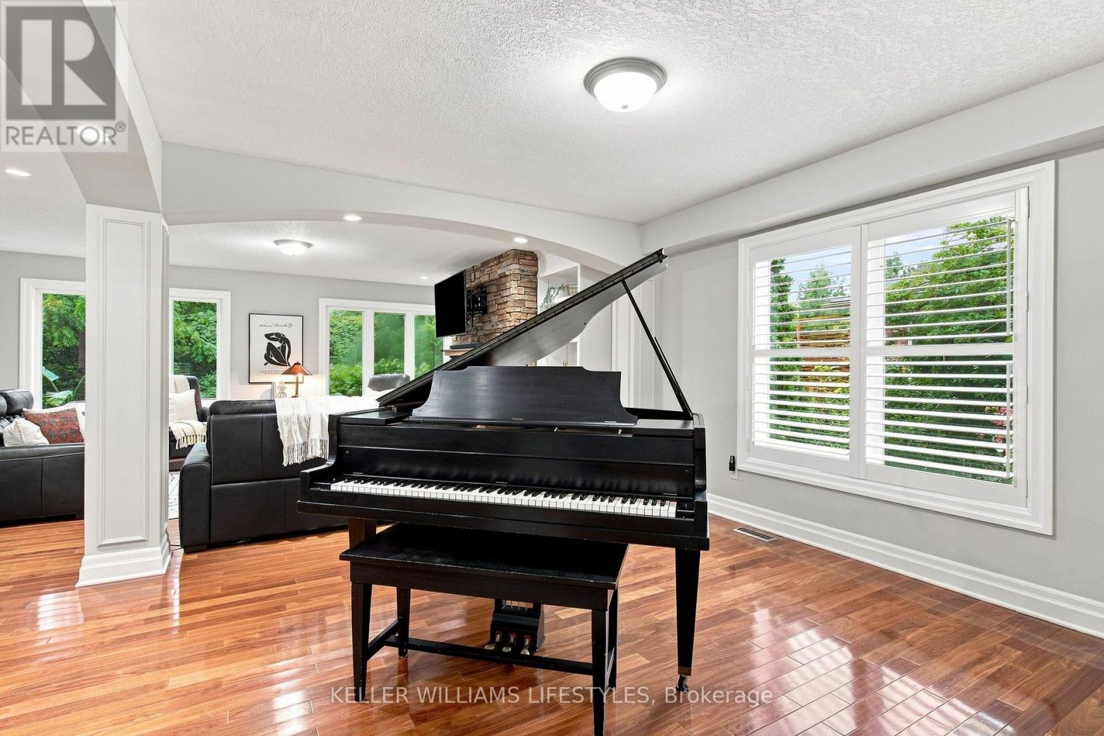 3327 Settlement Trail, London South (South V), Ontario  N6P 1W2 - Photo 7 - X13778300