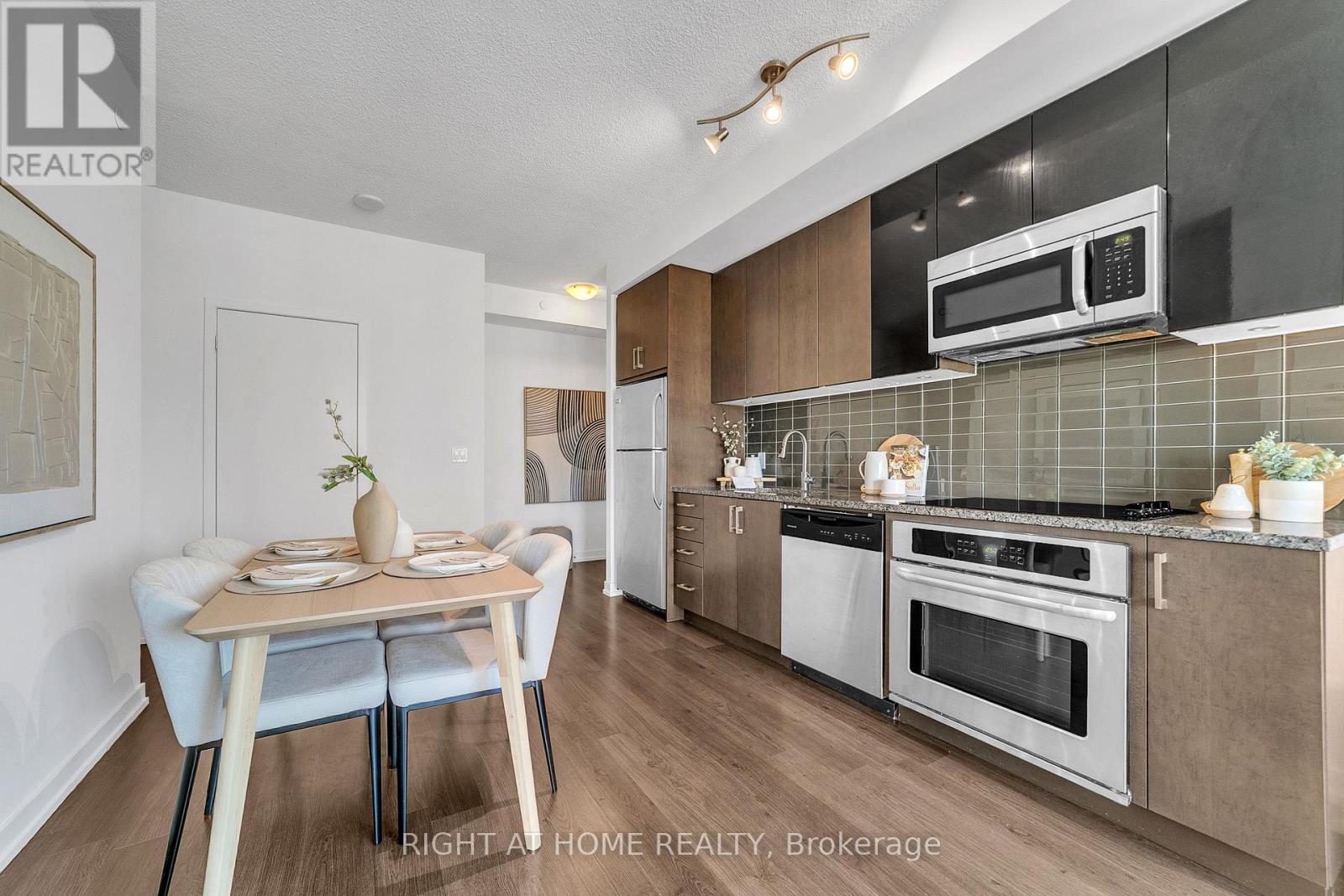 # 916 - 98 Lillian Street, Toronto, Ontario  M4S 0A5 - Photo 13 - C13778296