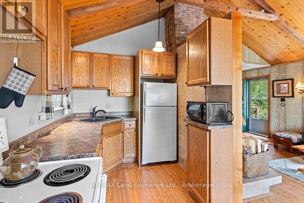 18 Cottage Park Road, Saugeen Shores, Ontario  N0H 2C0 - Photo 23 - X13778322