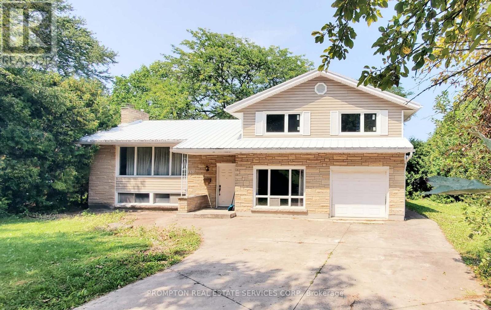 163 WOODSIDE DRIVE, St. Catharines, Ontario