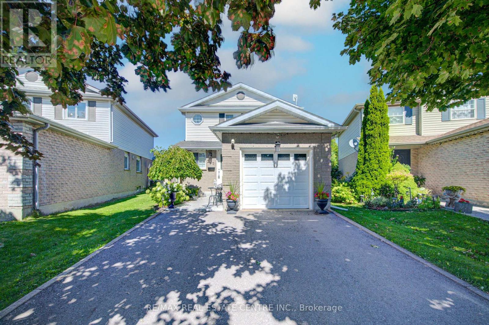 351 Northview Heights Place, Cambridge, Ontario  N1R 8J1 - Photo 2 - X13778328